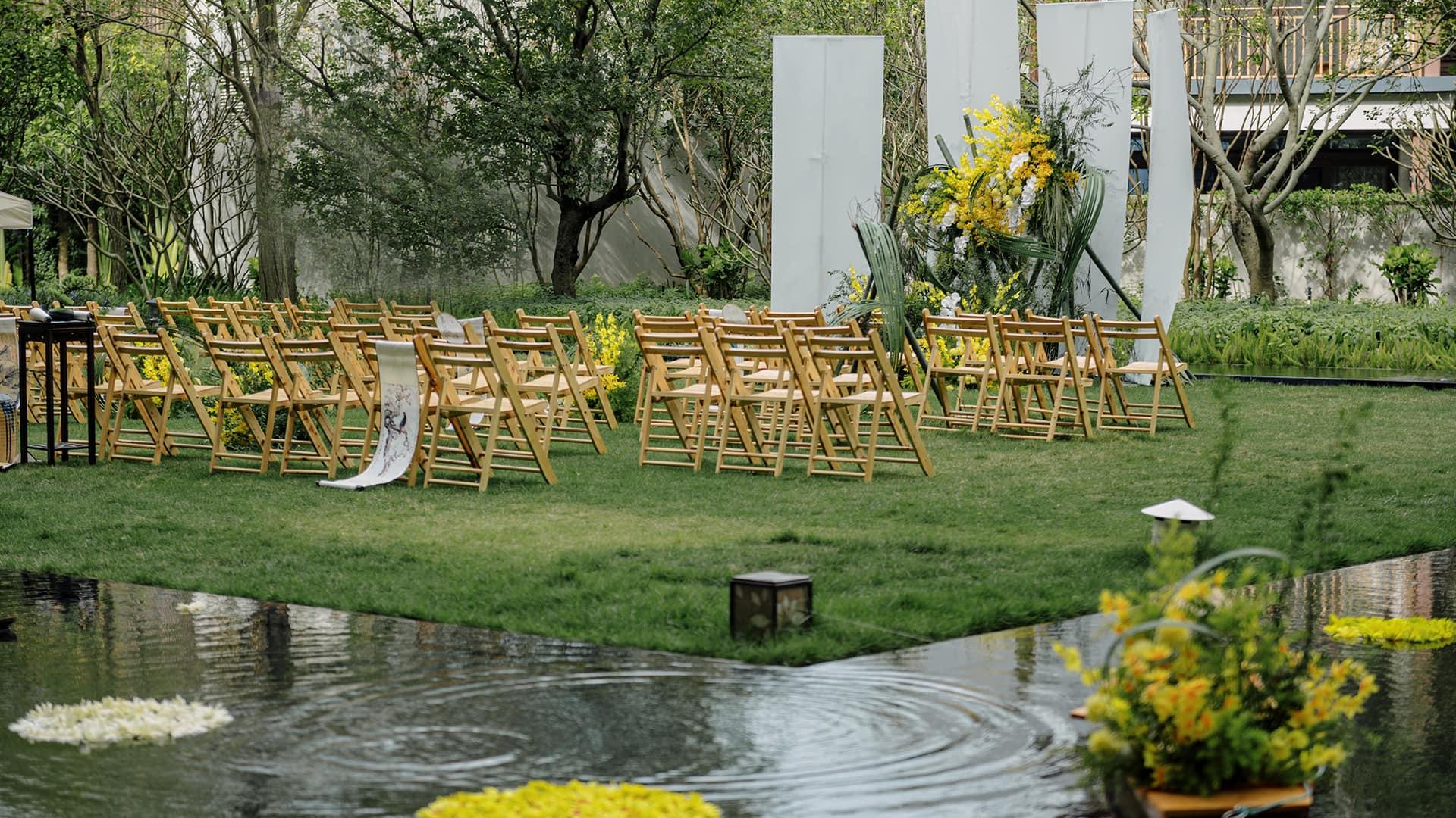 ANCNHQ_Wedding Venues_Atrium Lawn 2