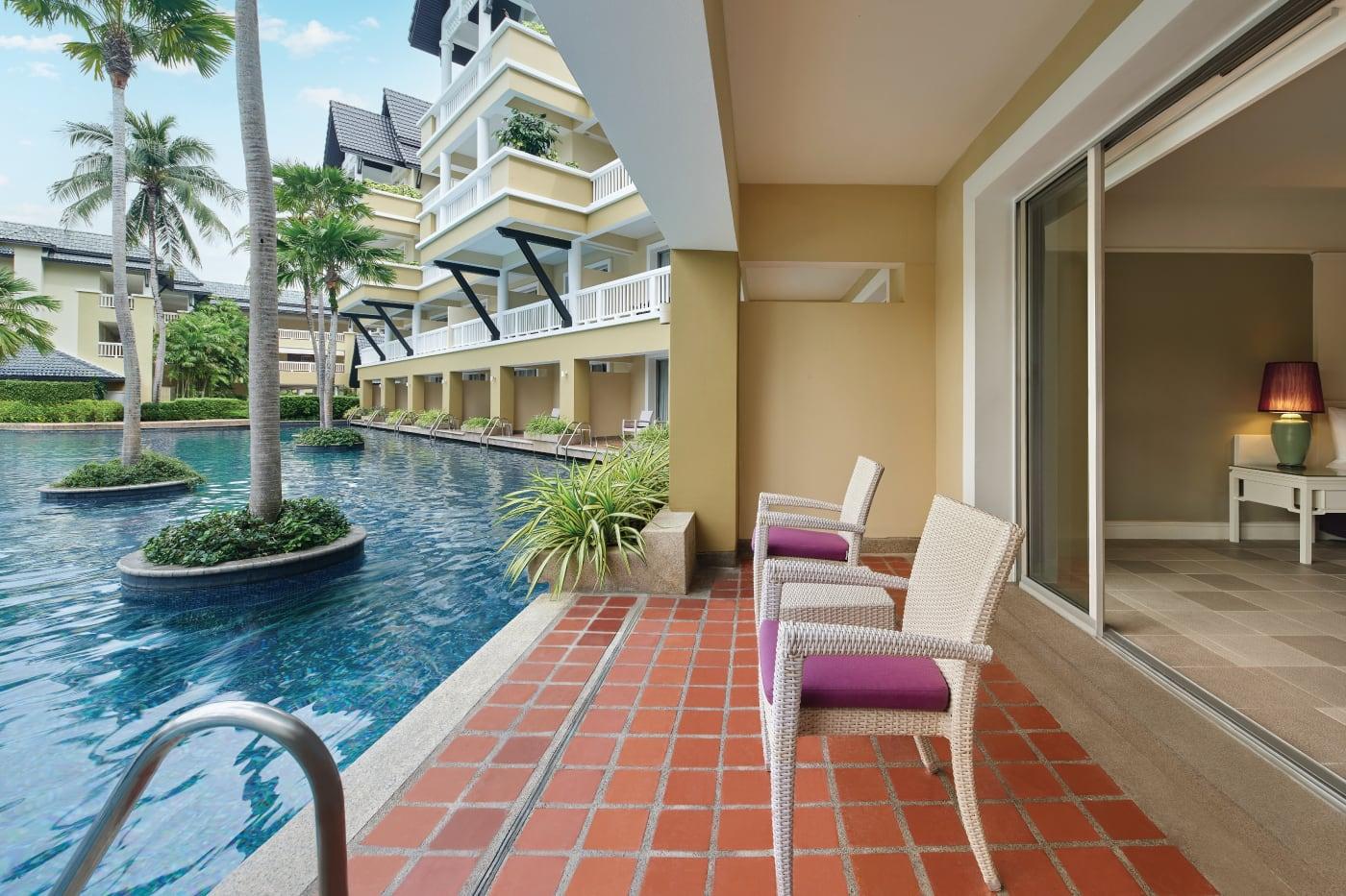 Laguna-PoolAccess-Room-King-2