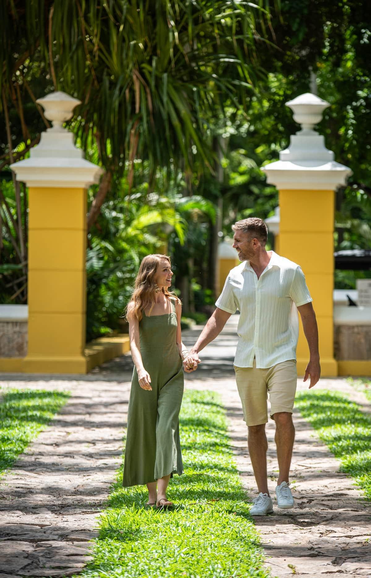 hacienda couple