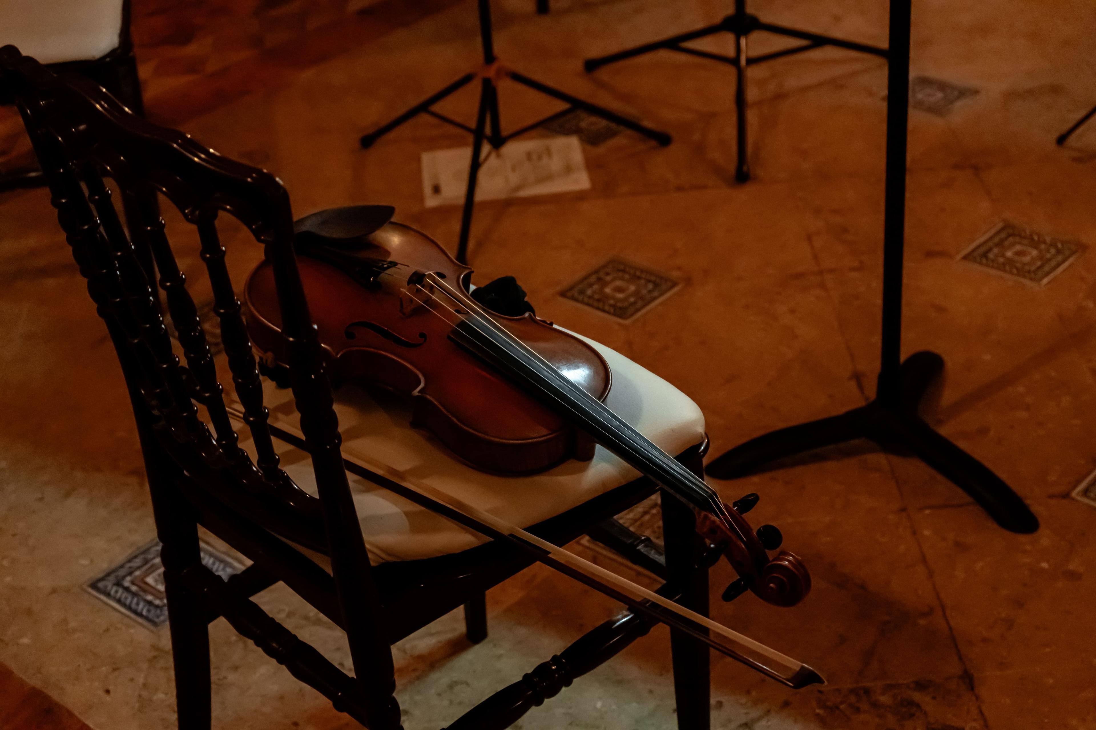 live music in hotels